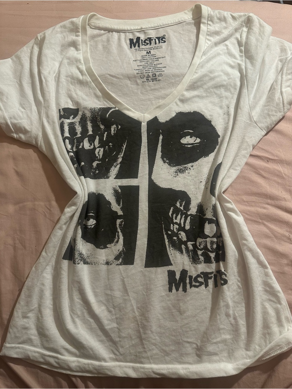 Hot Topic White Misfits Graphic V-Neck Tee